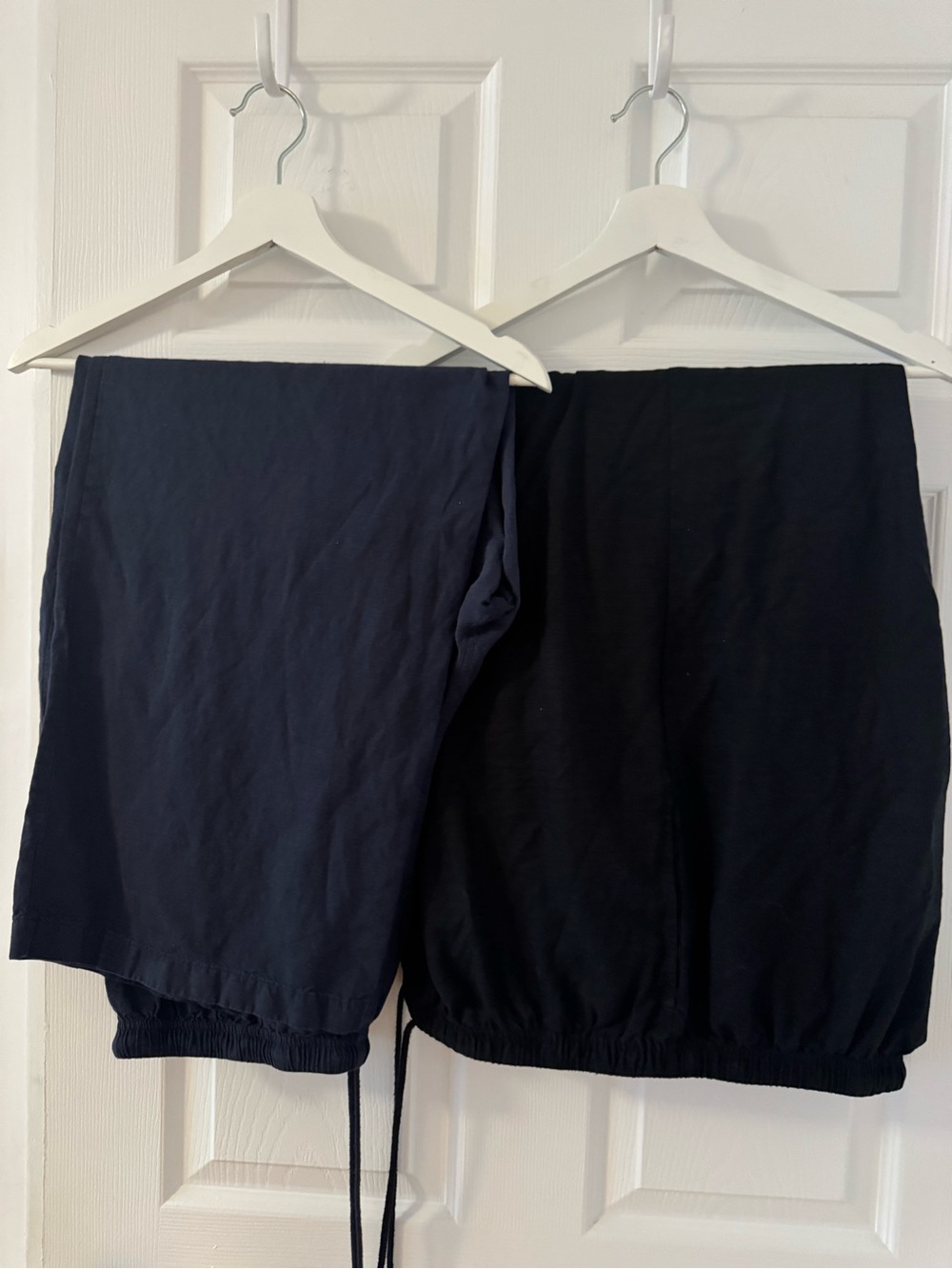 2 PAIR - EUC - Uniqlo Wide Leg Linen blend Easy Pants in Navy and Black